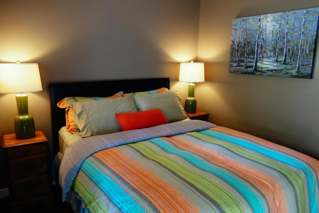 Skeena River House Bed & Breakfast テラス エクステリア 写真
